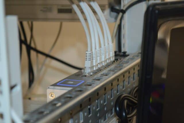 Connexion internet en entreprise : choisir sa connexion et sécuriser son réseau